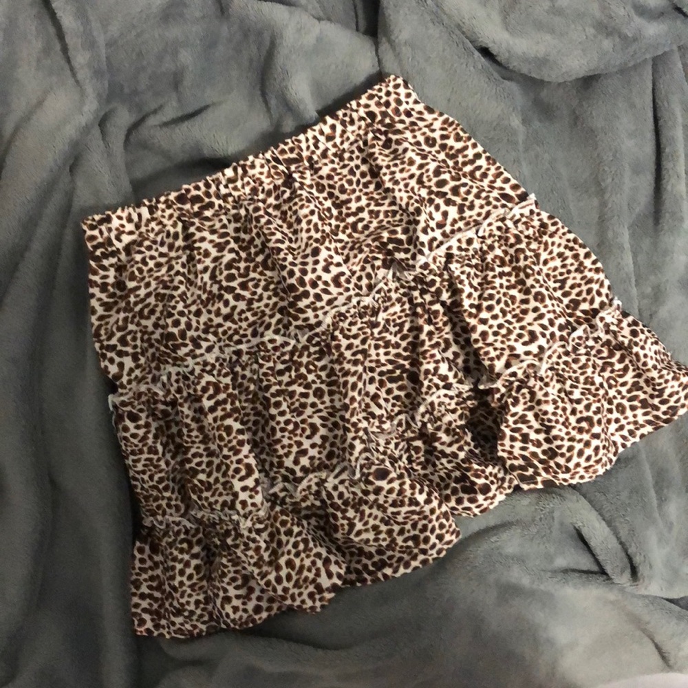flowy ruffle leopard print skirt
